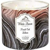 Bath & Body Works Geurkaars White Barn Fresh Cut Lilacs